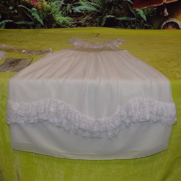 Think Pink Bows Ivory Zarah Flower Girl Dress - Picture 4 of 9